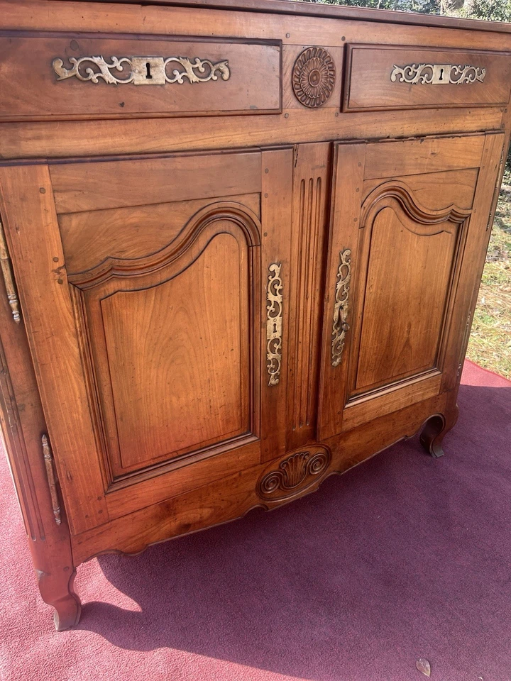 Aparador/buffet alto francés estilo Luis XV nogal regencia siglo XVIII Foto 3 de 4