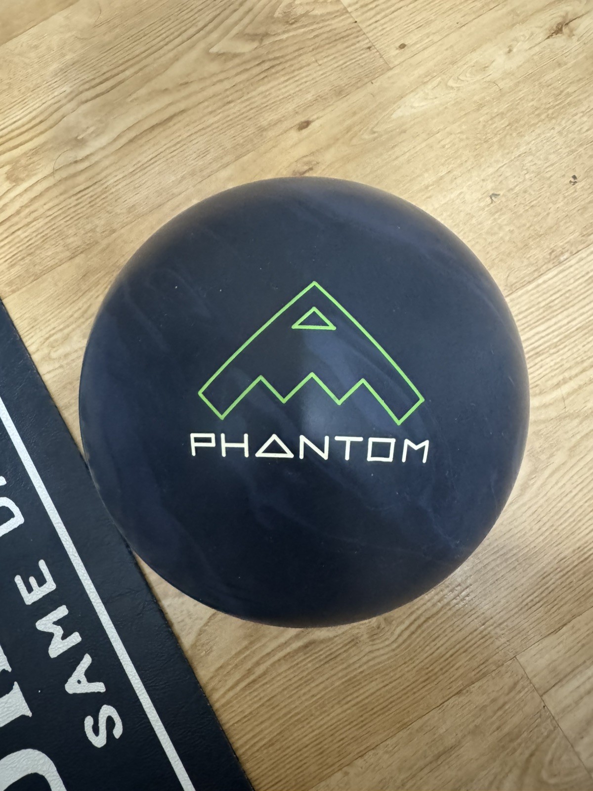Brunswick Vintage Phantom Bowling Ball 15 Pounds NIB