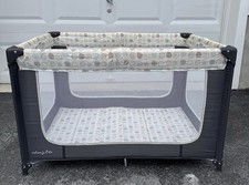 Dream On Me Zodiak portable playpen