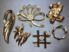 VINTAGE TO MODERN RHINESTONE GOLD TONE COSTUME BROOCH JEWELRY COLLECTION/LOT