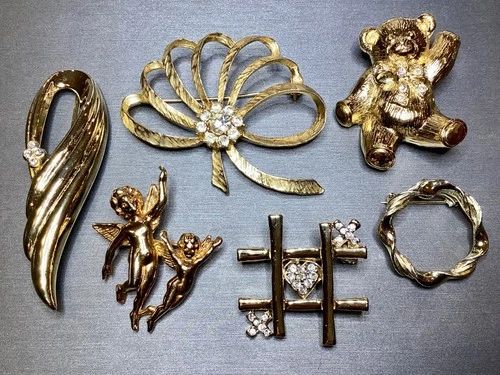 VINTAGE TO MODERN RHINESTONE GOLD TONE COSTUME BROOCH JEWELRY COLLECTION/LOT