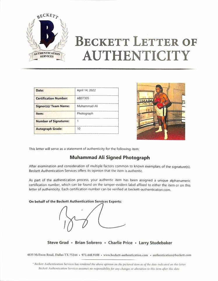 Muhammad Ali Signed 8x10 Photograph Auto Grade 10 BECKETT BAS - Image 2 of 4