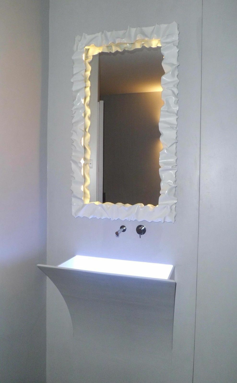 CORNICE DESIGN Specchio o Foto FERRO BATTUTO cm 120 x 167 con LED SCONTO 20% 850