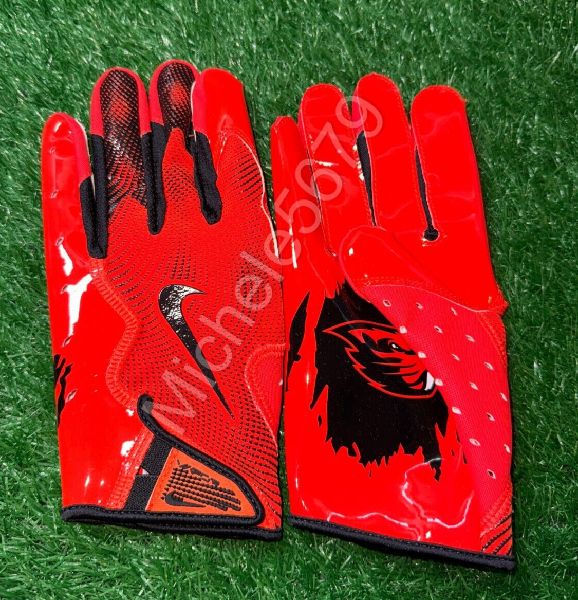 Nike Oregon State Beavers Team Issued Vapor Jet Football Gloves - Main Image