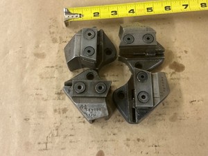 Landis Carrier Blocks 1 1/4 Landmatic - Set 1/2 to 3/4 Pipe Carriers