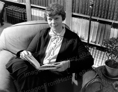 8x10 Print Amelia Earhart Seated Portrait #AEA55 | eBay