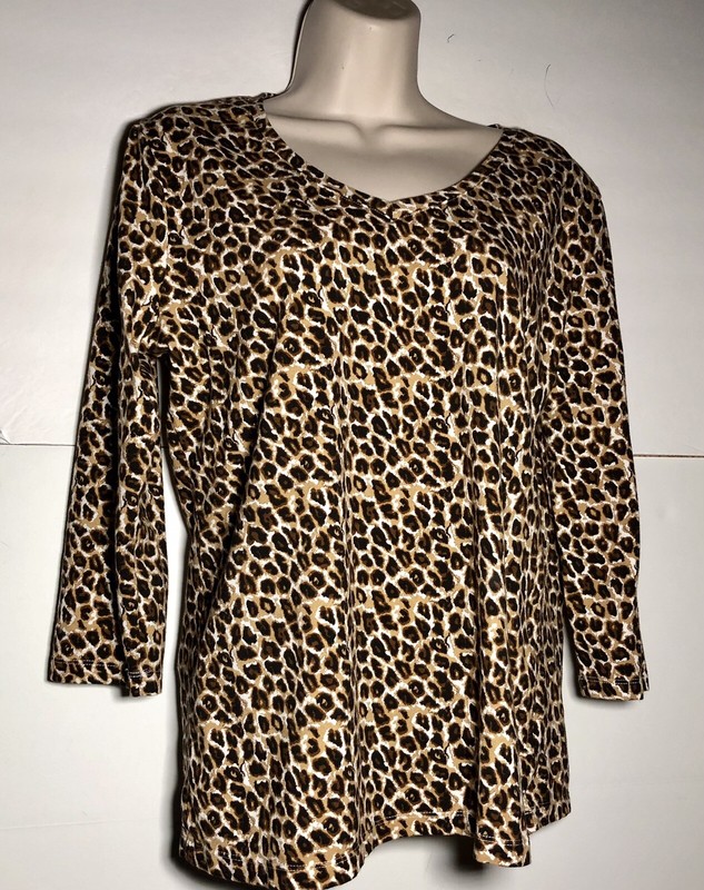 WOMENS PRESWICK MOORE  SIZE M TEE TOP ANIMAL PRINT