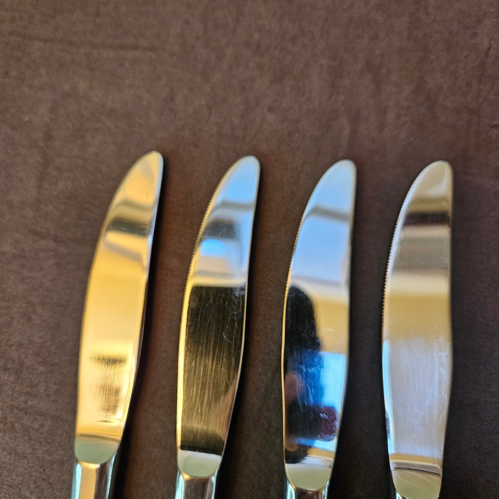 Vtg National Stainless ANTIQUA Glossy Flatware 8 ¼” Dinner Knife Lot of 4 Knives