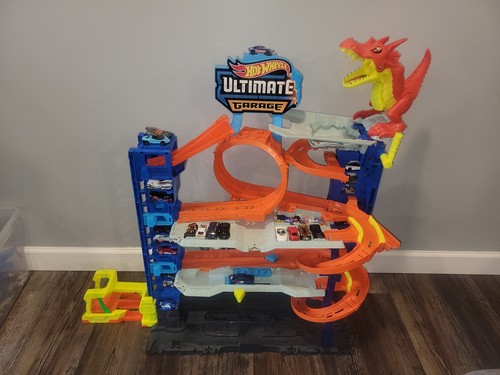 Hot Wheels City Ultimate Garage T-Rex 3ft+ Tall Holds 100 Cars