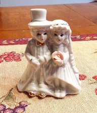 Vintage Porcelain Ceramic Man Woman Figurine Wedding Bride Groom Cake Topper