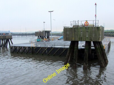 Photo 6x4 Jetty at Jarrow Slake The same jetty is visible here [[1970241] c2014