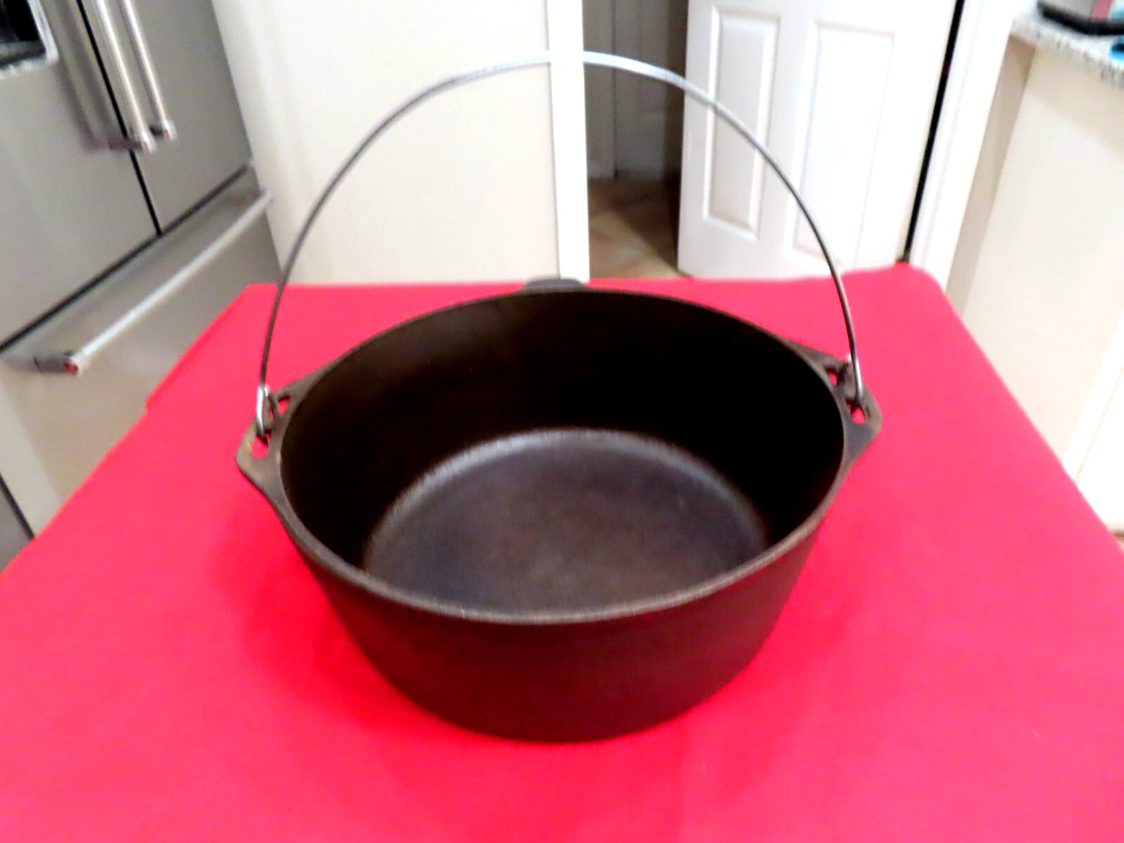 Vintage Cast Iron Dutch Oven Made In USA #8 No Lid L426