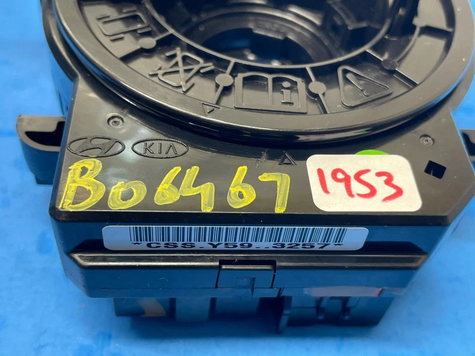 Hyundai Elantra 2017 reloj resorte OEM Foto 2 de 4