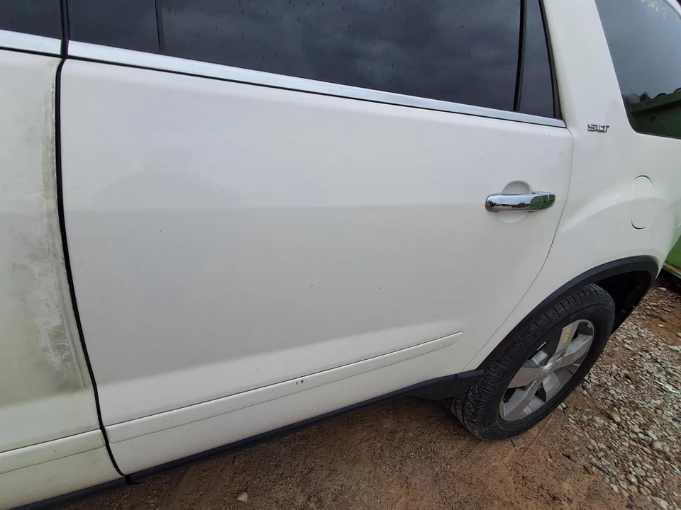 Used Rear Left Door Assembly Rear Side fits: 2010 Gmc Acadia Rear Left Grade A - Изображение 2 из 4