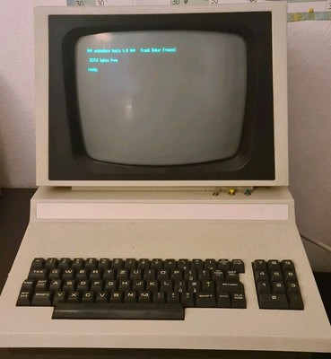  Commodore PET/CBM, Model 8032-32B  