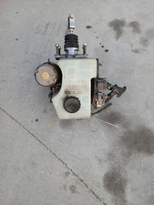 2001 2002 TOYOTA 4RUNNER ABS BRAKE BOOSTER MASTER CYLINDER ASSEMBLY 