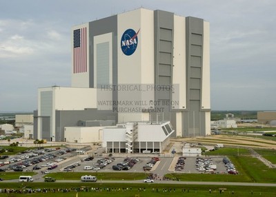 SPACE SHUTTLE ATLANTIS ASTROVAN KENNEDY SPACE CENTER 2011 5X7 PHOTO