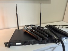 SHURE ULXD4Q-G50, 4 x ULXD2- SM58 Microphone System .