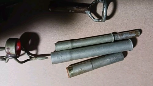 Vintage Fishing Spare Parts For Rods - Picture 5 of 6