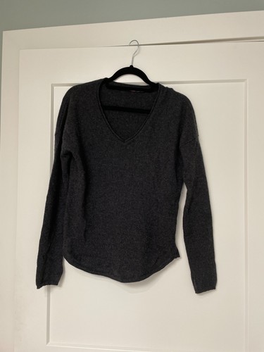 Terre Jacobs V-Neck Cashmere Sweater | eBay