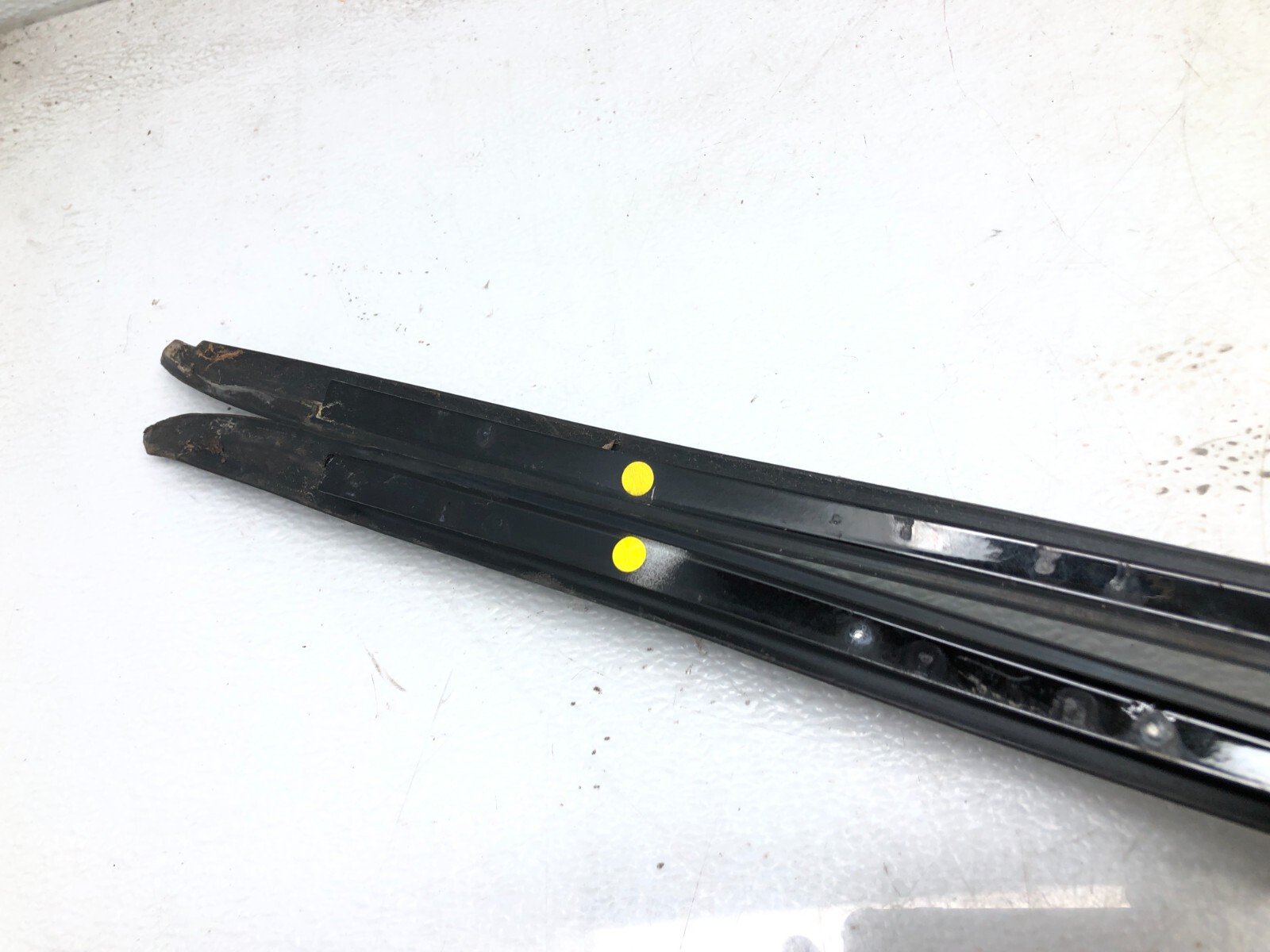 2014-2018 BENTLEY FLYING SPUR FRONT WINDSHIELD A PILLAR REVEAL MOLDING PAIR OEM.