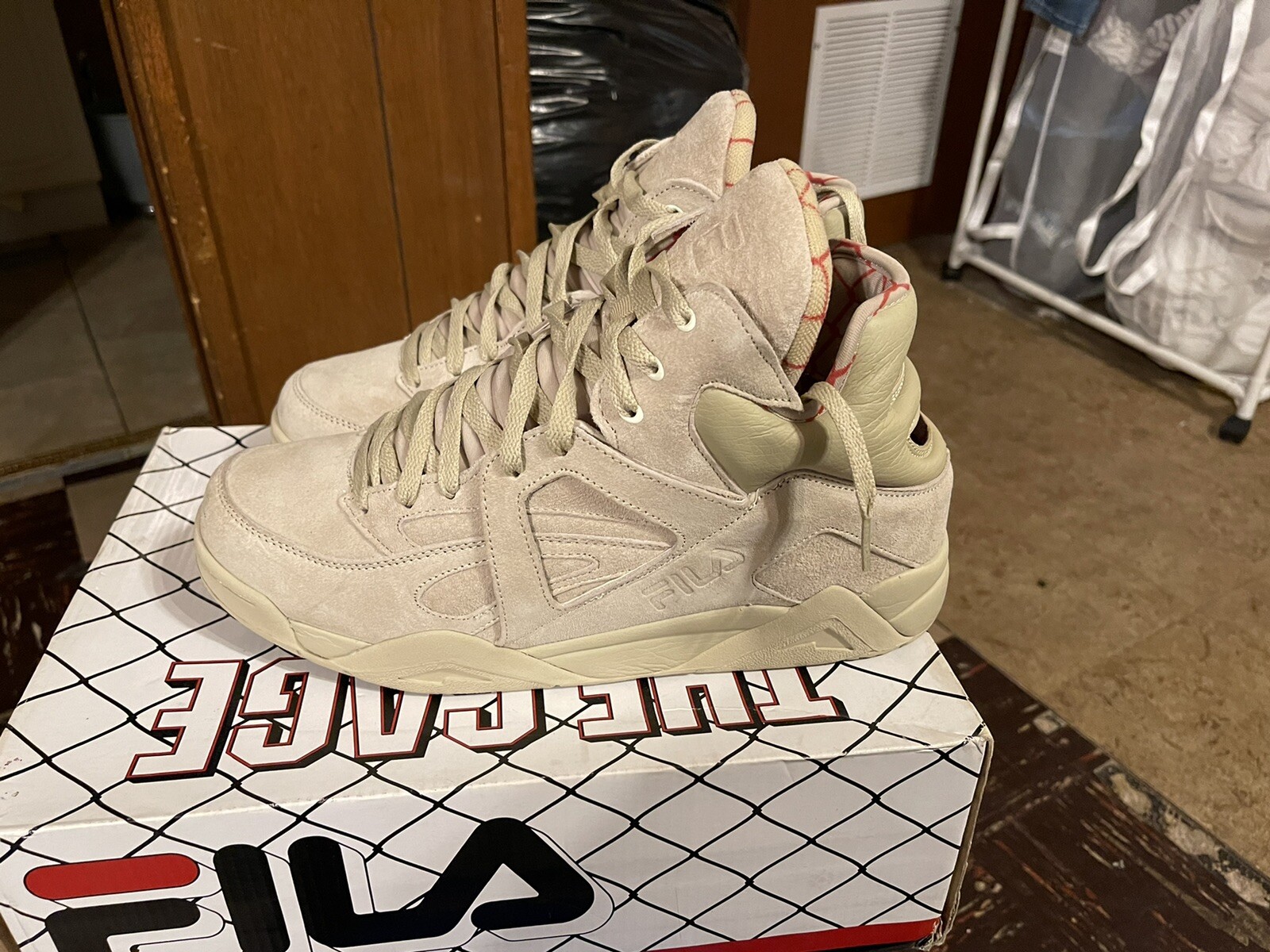 womens size 8.5 basketball shoes