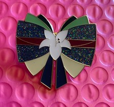 Loungefly Princess Glitter Bow Mystery Pin - Mulan