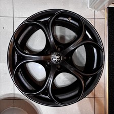 Genuine Alfa Romeo Giulia 19" Alloy Wheel 156158670 9J ET34 Excellent OEM (A)
