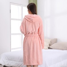 Thicken And Lengthen Coral Fleece Bathrobe Men's And Women's Absorbent Nightgown
