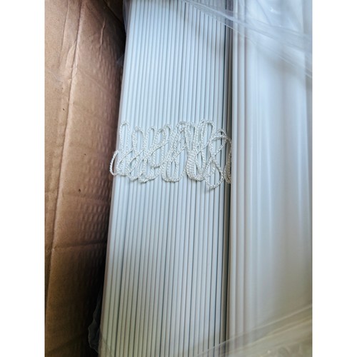 Tende bianche in finto legno nuove con scatola 2” 34x72” colore 102 bianco - Foto 8 di 9