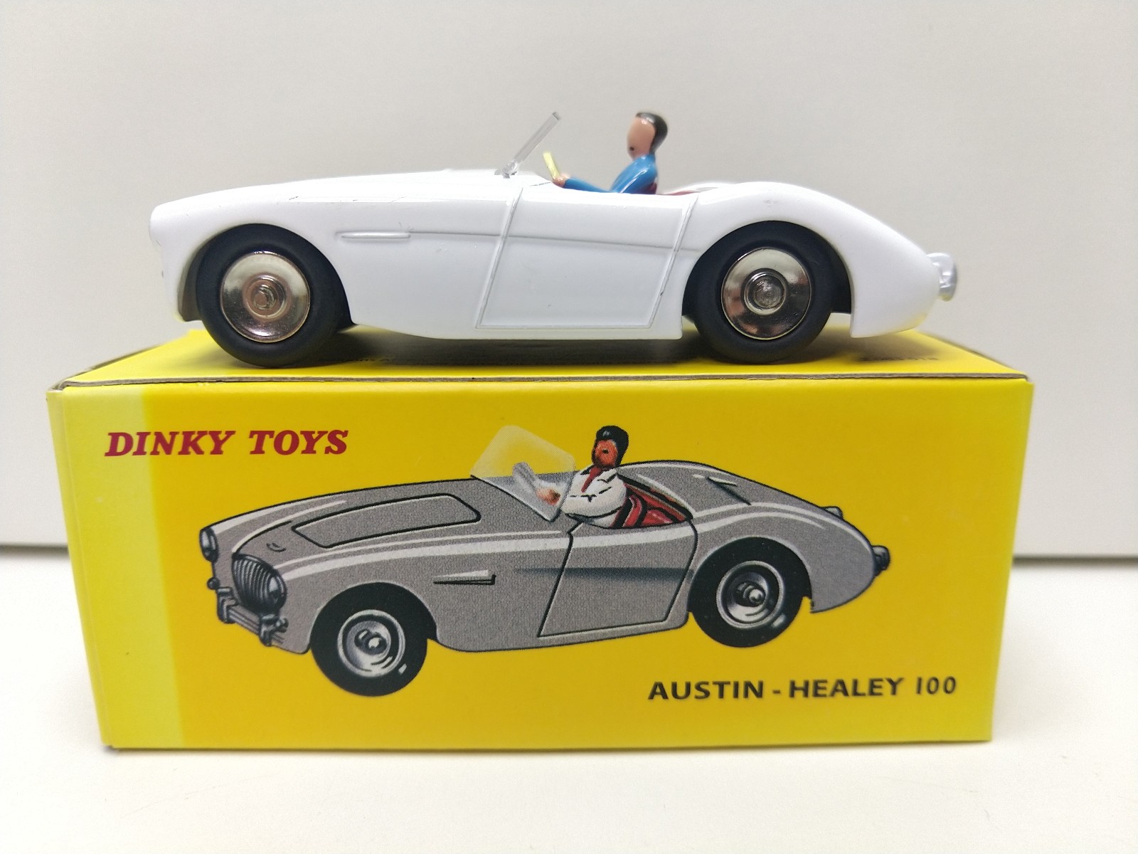 Dinky 546, Austin Healey Sport - Free Price Guide & Review