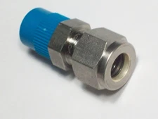 1- Swagelok Stainless Steel Fitting, 3/8" OD Tube x 1/4" Male NPT, SS-600-1-4