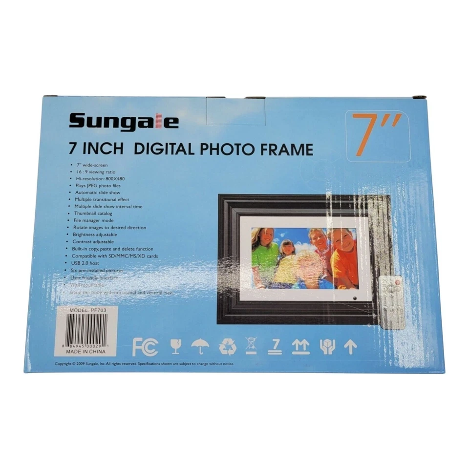 Sungale PF703 7 Inch Wide Screen High Resolution Wall Mount Digital Photo Frame - Image 4 of 4