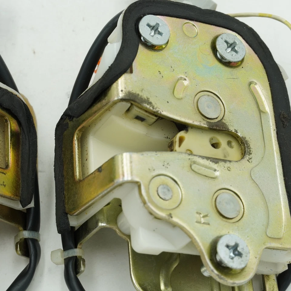 2003-2011 Honda Element Lower Tailgate Locks Left Right Trunk Latch LH RH 4434 - Imagem 2 de 4