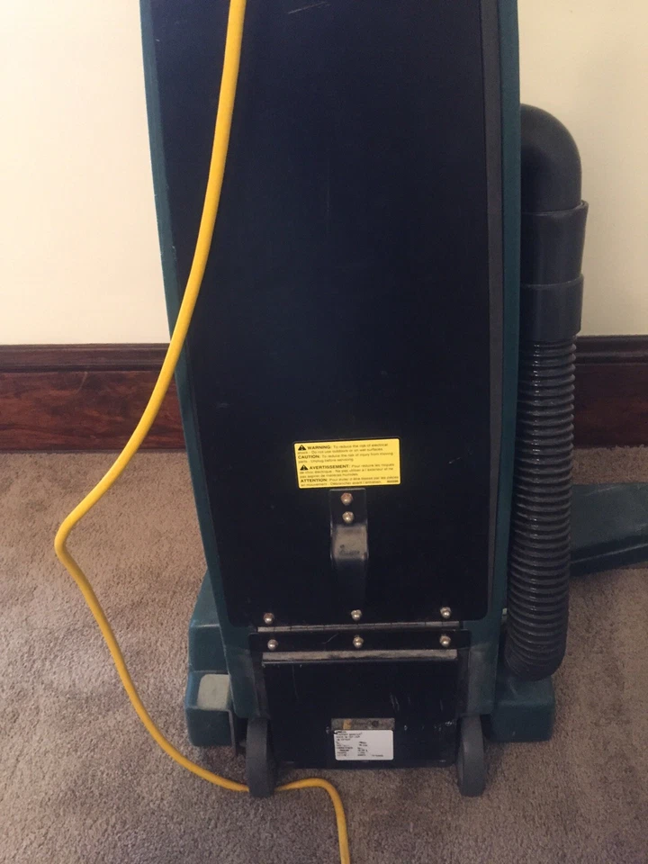 Nobles Magna Twin 2600 吸尘器 — 第 4/4 张图片