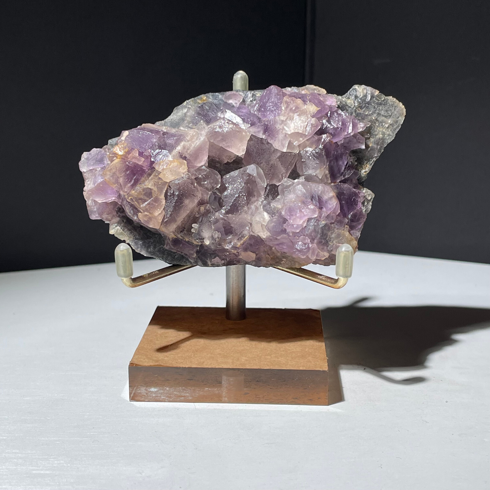 Natural purple fluorite crystal ore specimen 144g super lustrous