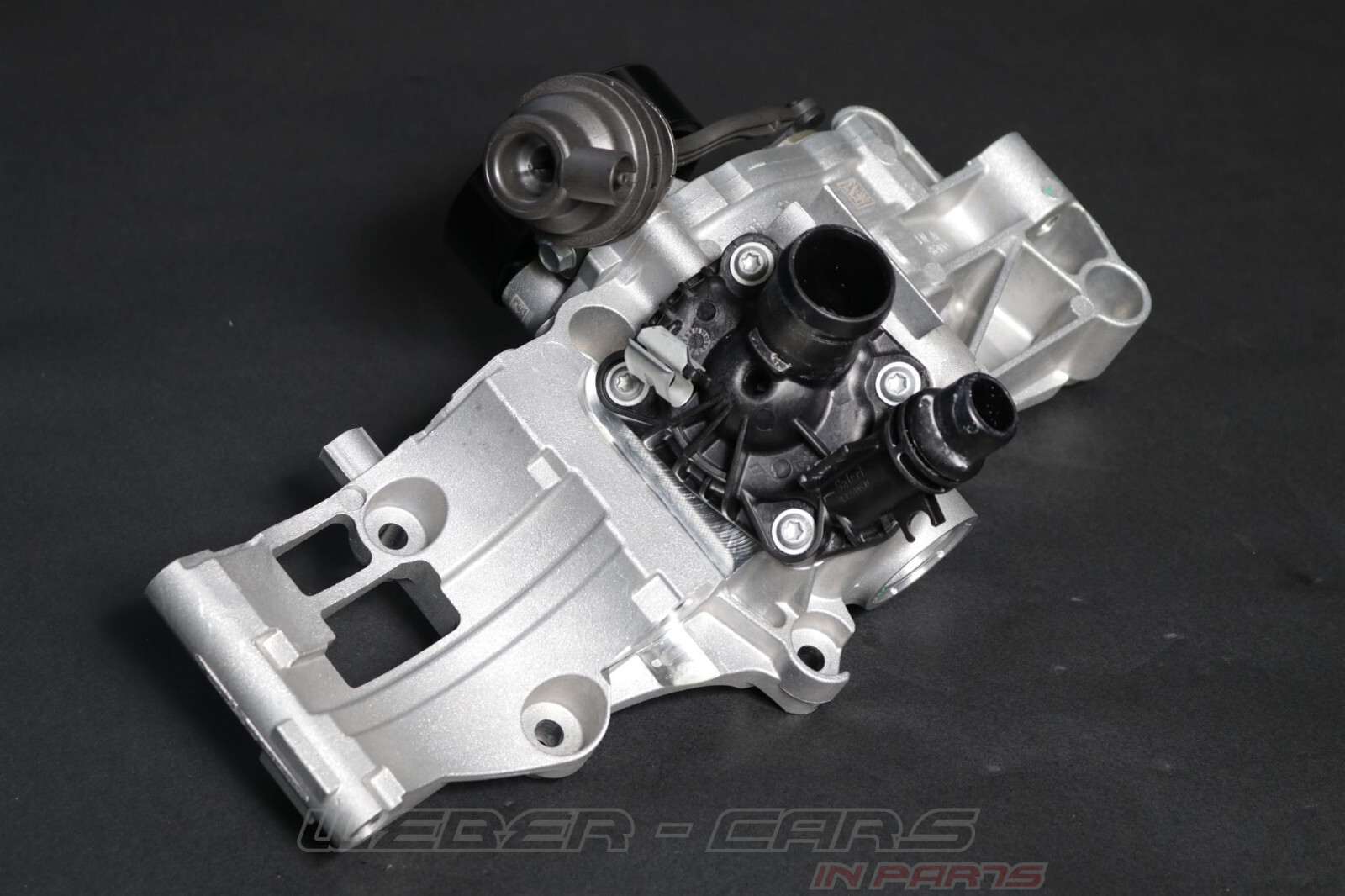 8582859 Water Pump Kühlmittelpume OEM BMW X1 F48 X2 F39 16d B37