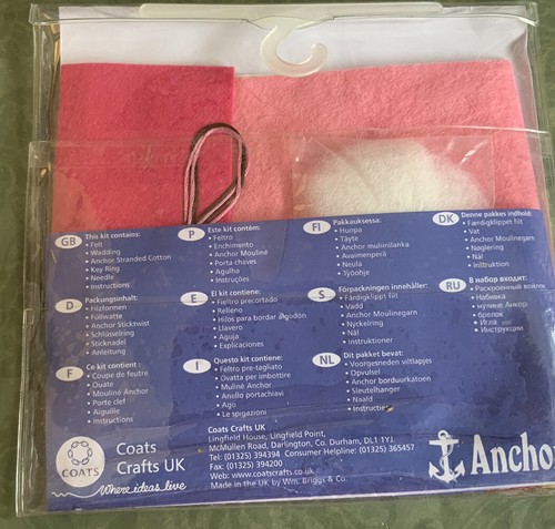 ANCHOR KIT- DISNEY FELT PIGLET BAG CHARM NEW DPPF3003 - Picture 2 of 2