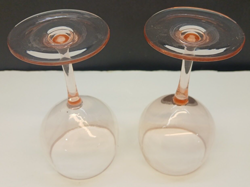 Vintage Pink Elegant Champagne Cordial Glasses - Picture 4 of 4