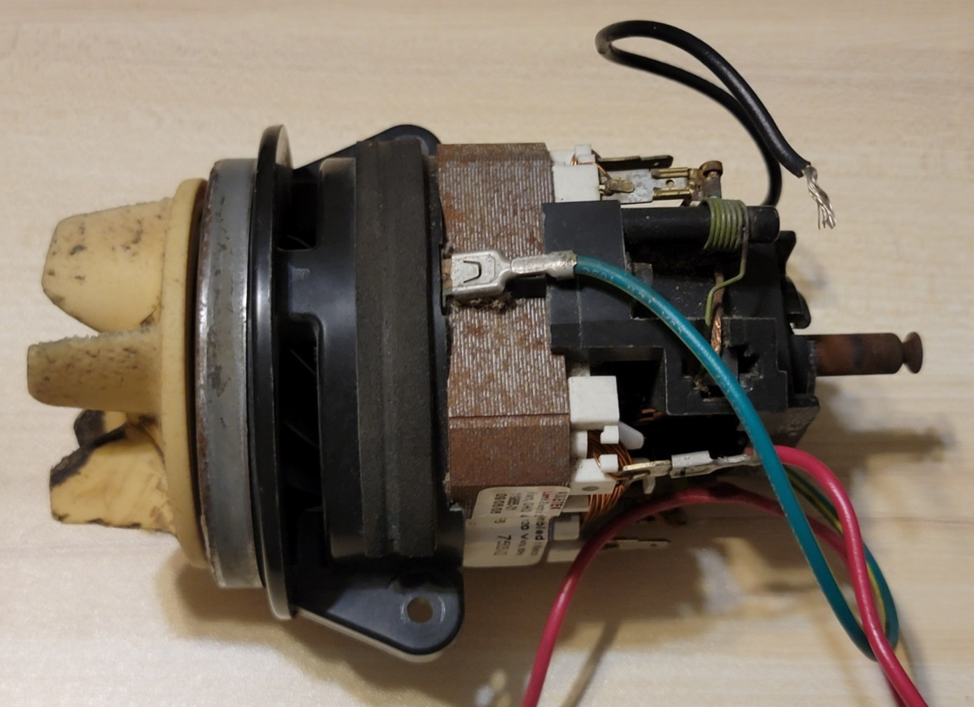 XL8300 Oreck XL Vacuum Cleaner Commercial REPLACEMENT Parts Oem bag motor brush