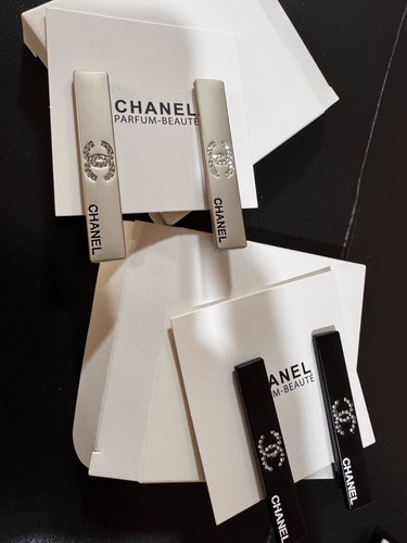 NEW Chanel Beauty Hair Clip Set (2 Pcs) | New with Box - Black & Silver - Picture 7 of 12