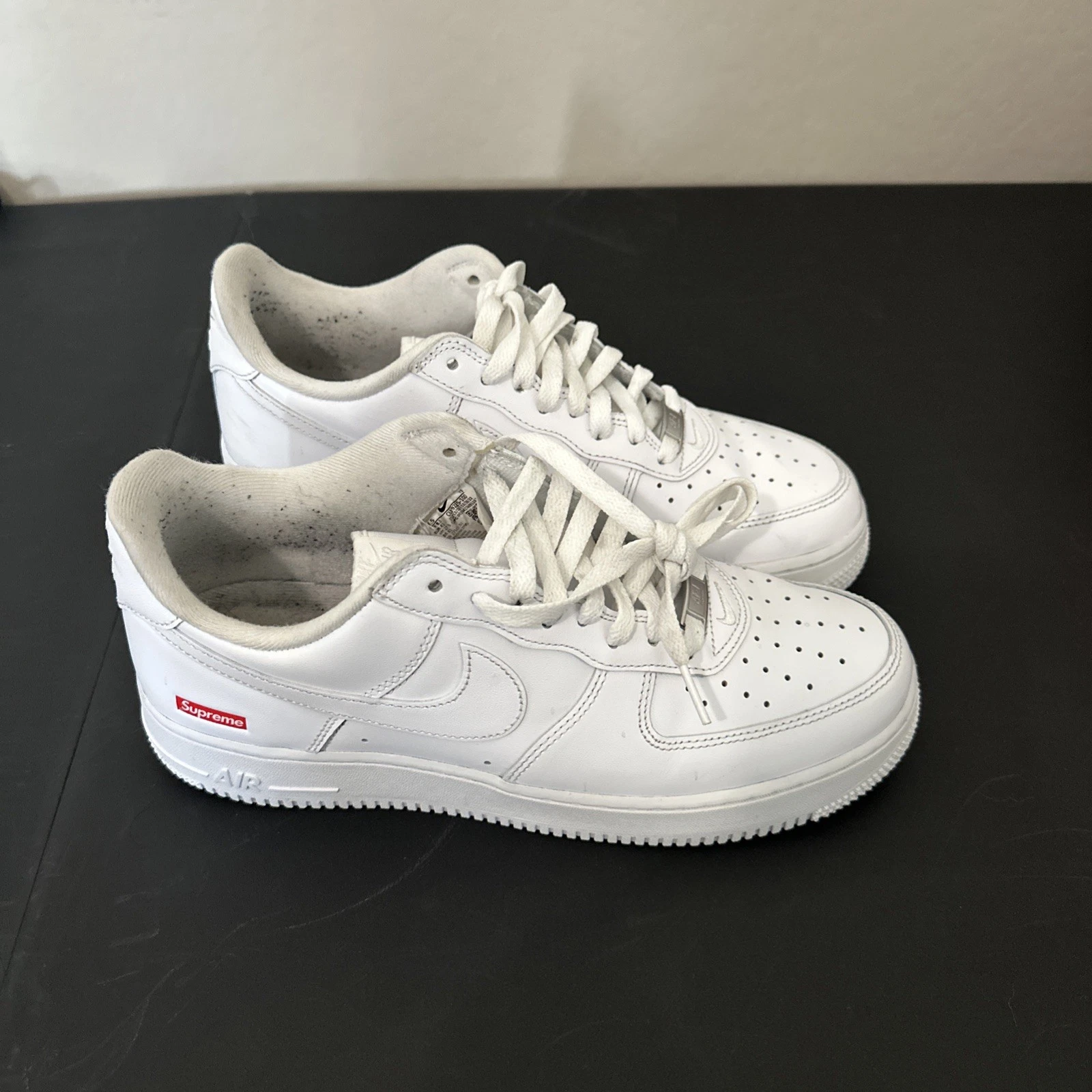 Taille 9,5 Air Force Ones Supreme Low Blanc
