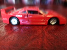 Ferrari F40 Maisto Supercar Collection Red Diecast Model Car 1:39 Scale