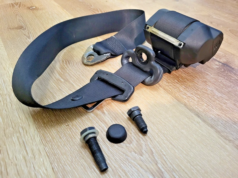 97-04 Porsche Boxster 986 Left Driver Seatbelt Retractor OEM 98680303302 - Image 2 of 4