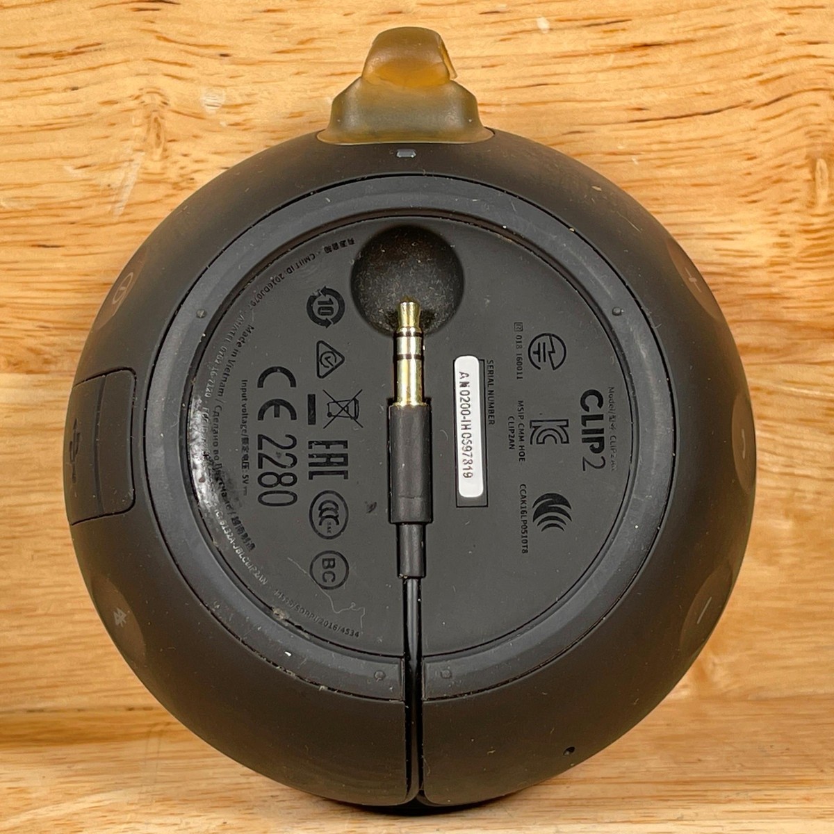 JBL Clip Black Wireless Bluetooth Waterproof Ultra-Portable Mini Speaker