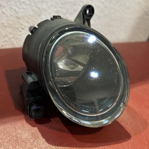 Original Audi A4 B6 Avant 2000-2005 Nebelscheinwerfer Vorne Rechts 8HO941700A