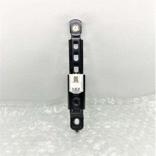 SEAT BELT ANCHOR ADJUSTER FRONT MITSUBISHI OUTLANDER SPORT GA5W 2.4 eBay