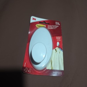 3M Command  Large  Clothes Hanger  Hook  5 in. L Plastic  7-1/2 lb. 1 pk 17019ES