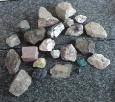 Large Lot Of Crystals - Minerals - Rocks - ESTATE FIND - 100% Natural