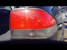 Passenger Tail Light Hatchback 5 Door Fits 99-03 SAAB 9-3 121774